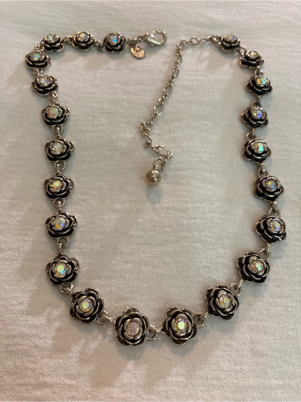 Premier Designs Flowers with Aurora Borealis Link Necklace